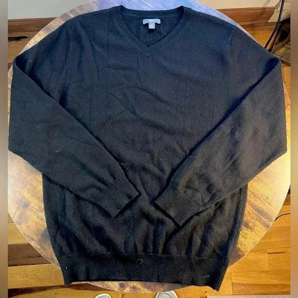 apt. 9 | men’s v-neck cashmere sweater. Size: XL - Picture 1 of 13